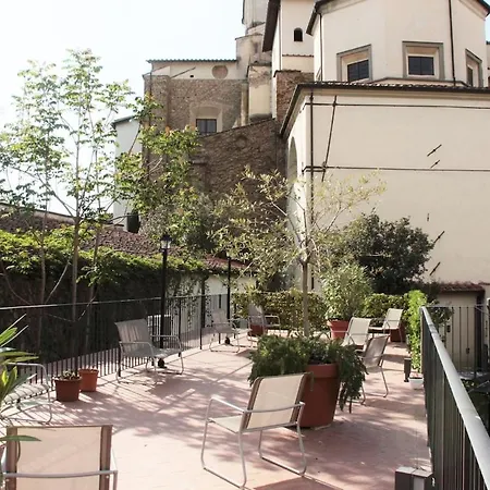 Mamma Mia Garden & Rooftop Holiday home Florence