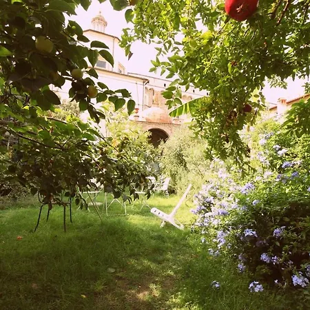 Mamma Mia Garden & Rooftop Holiday home Florence